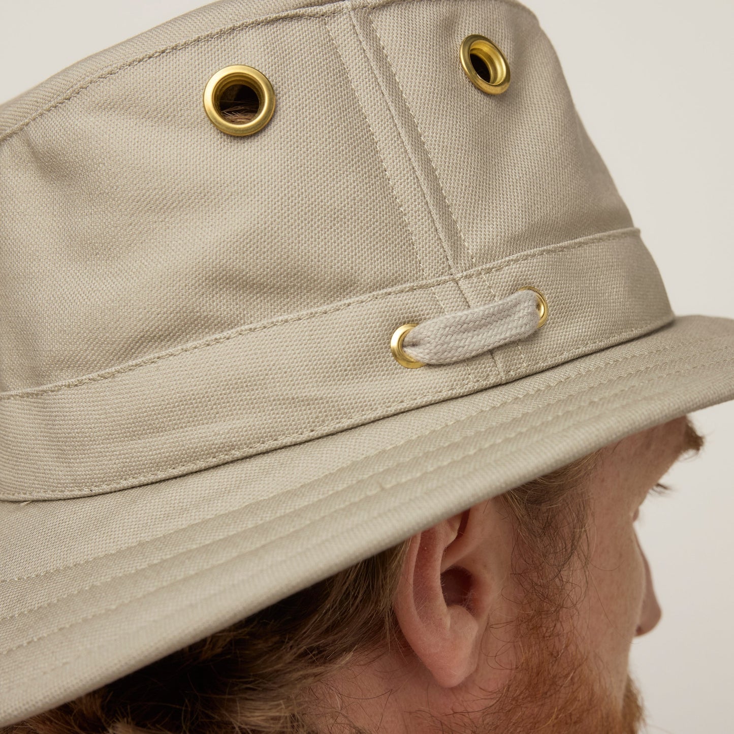 T5 Adventure Hat