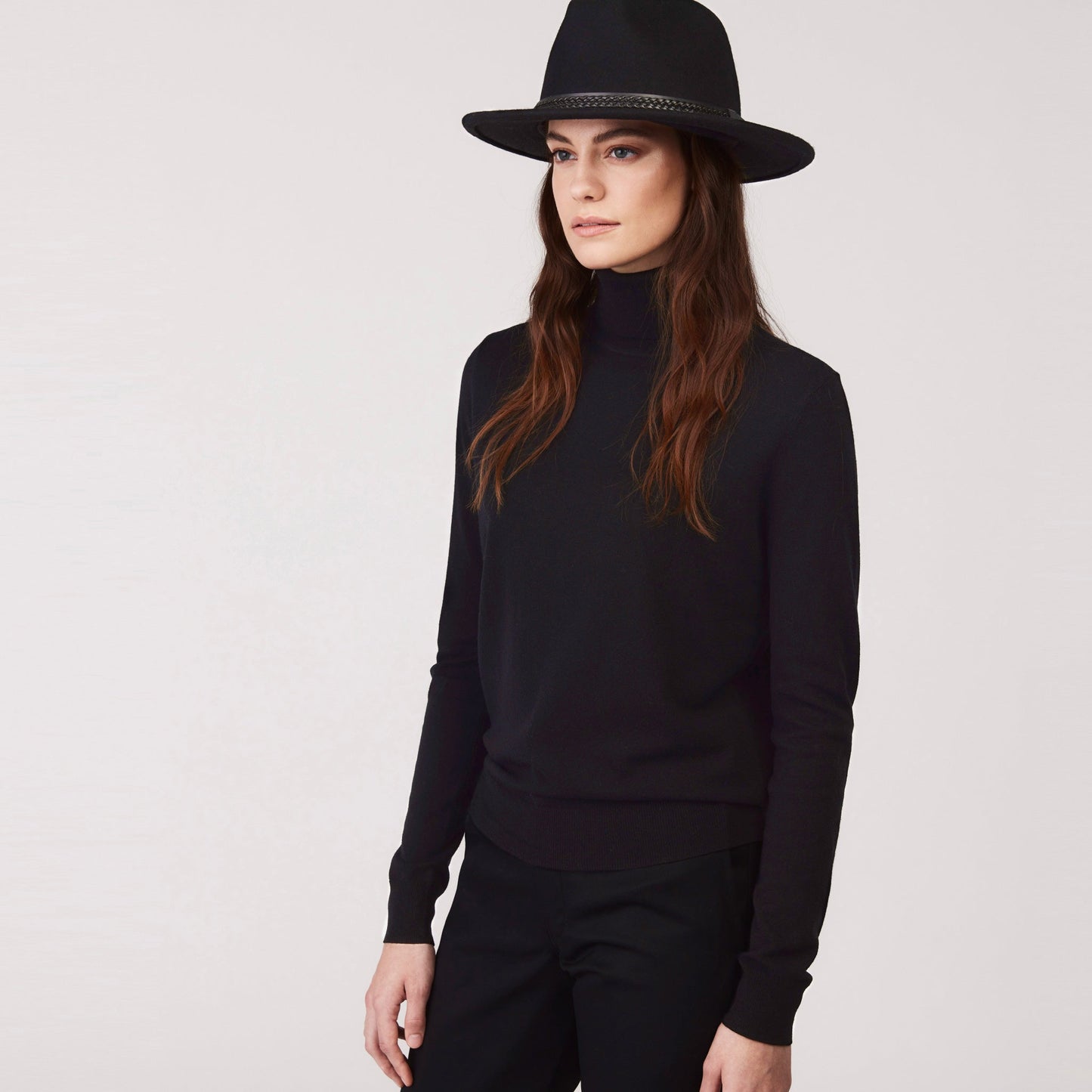 Stretch Merino Turtleneck