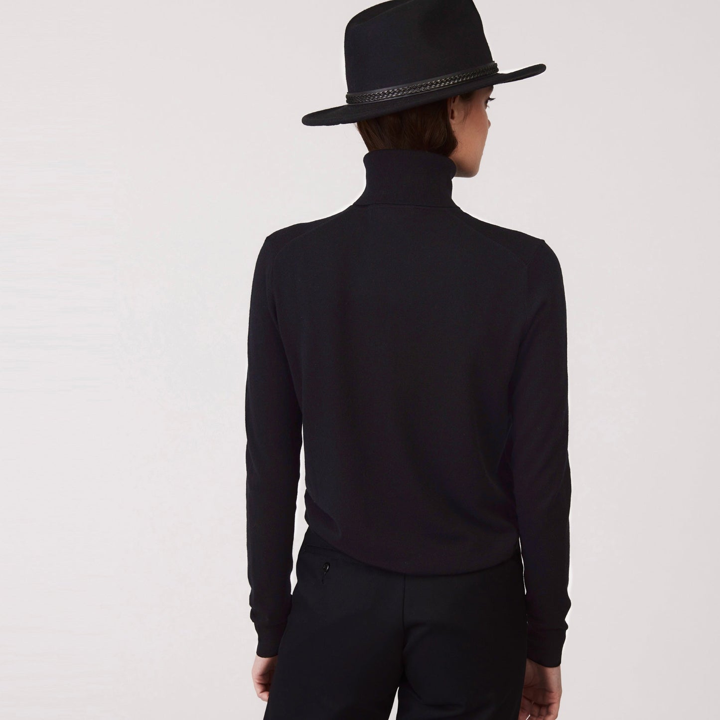 Stretch Merino Turtleneck