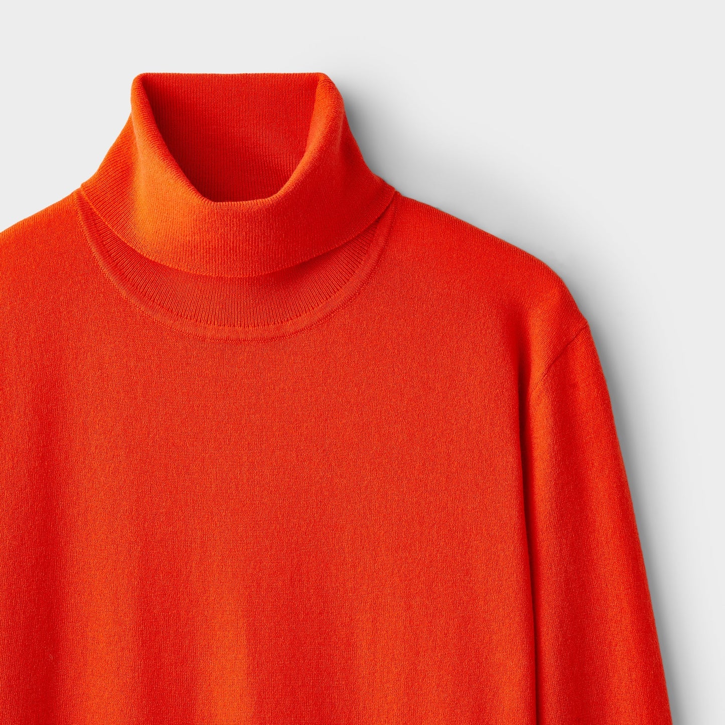 Stretch Merino Turtleneck