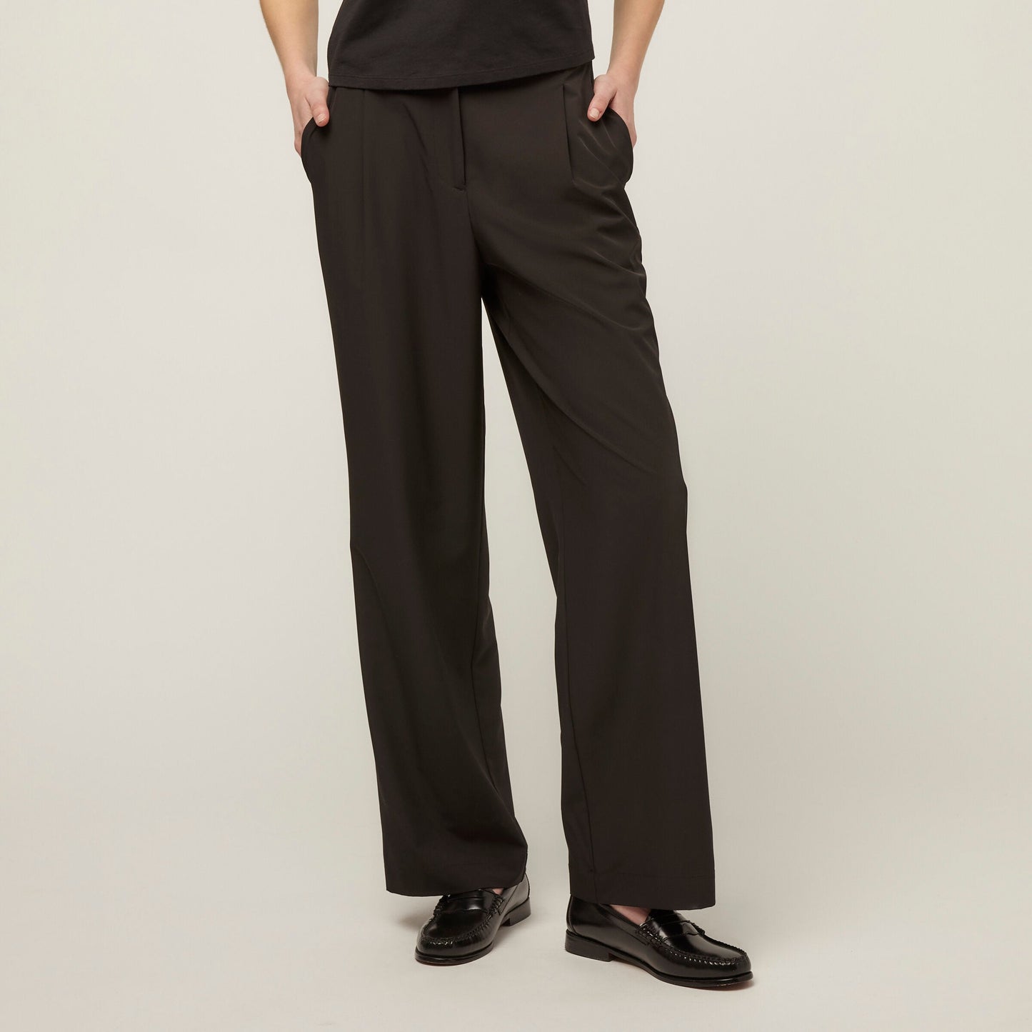 Tech Slk Wide Leg Pant