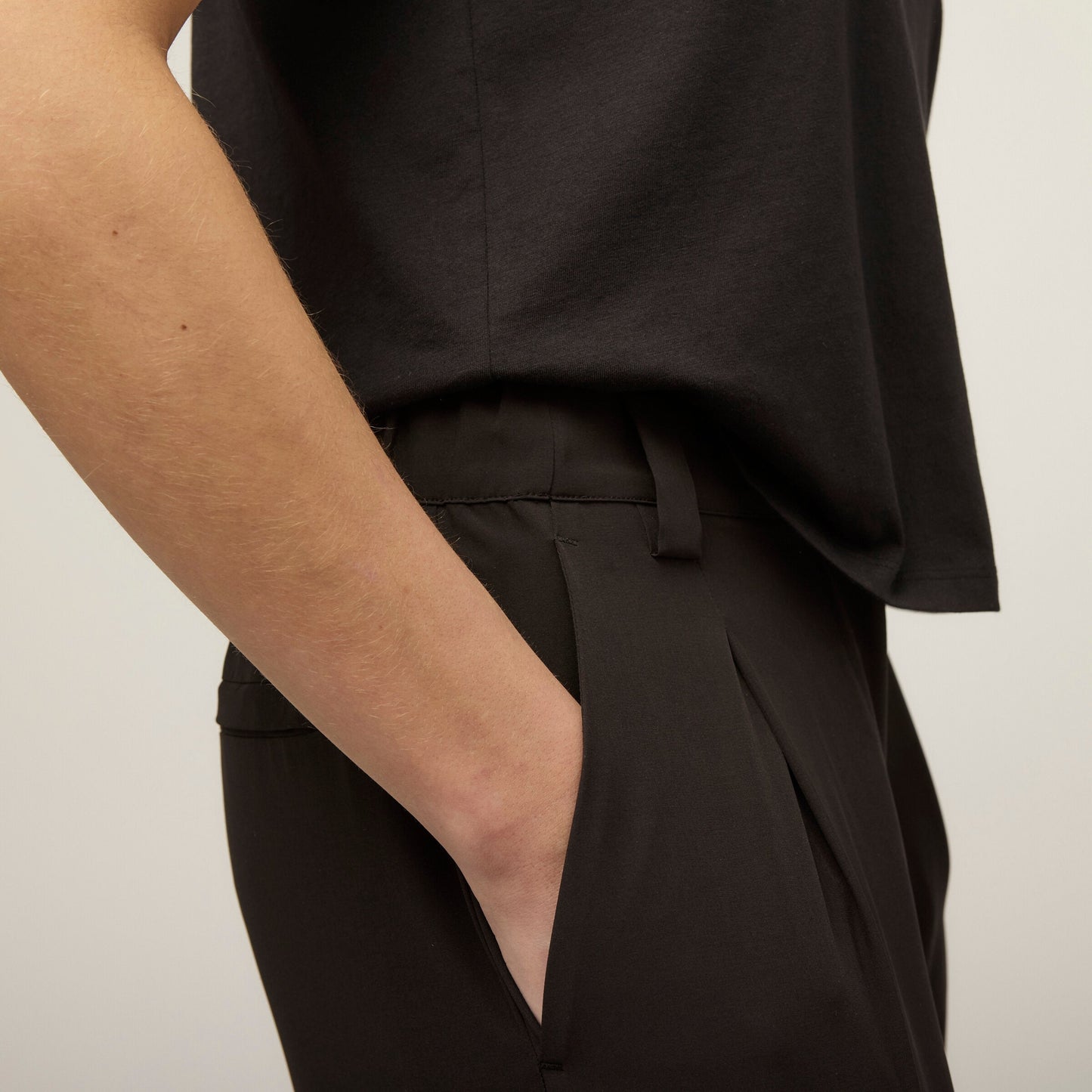 Tech Slk Wide Leg Pant